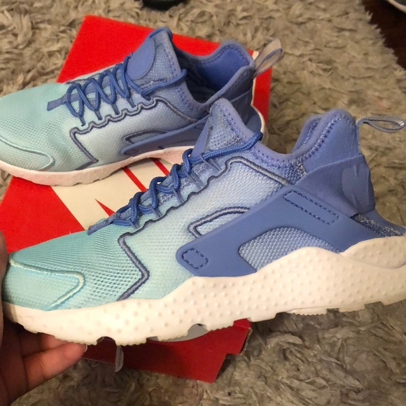 nike huarache ultra size 6